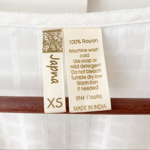 Japna button v-neck cinche waist blouse XS - Picture 6 of 7